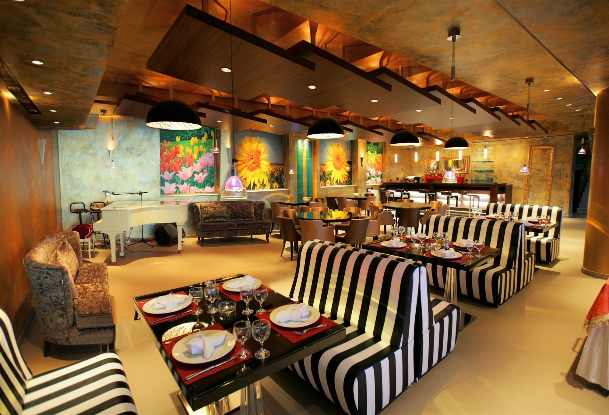 Heliotrope Hotels Mytilene Bagian luar foto